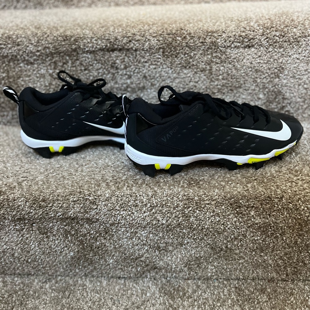 Nike Vapor Football Cleats Size 10.5